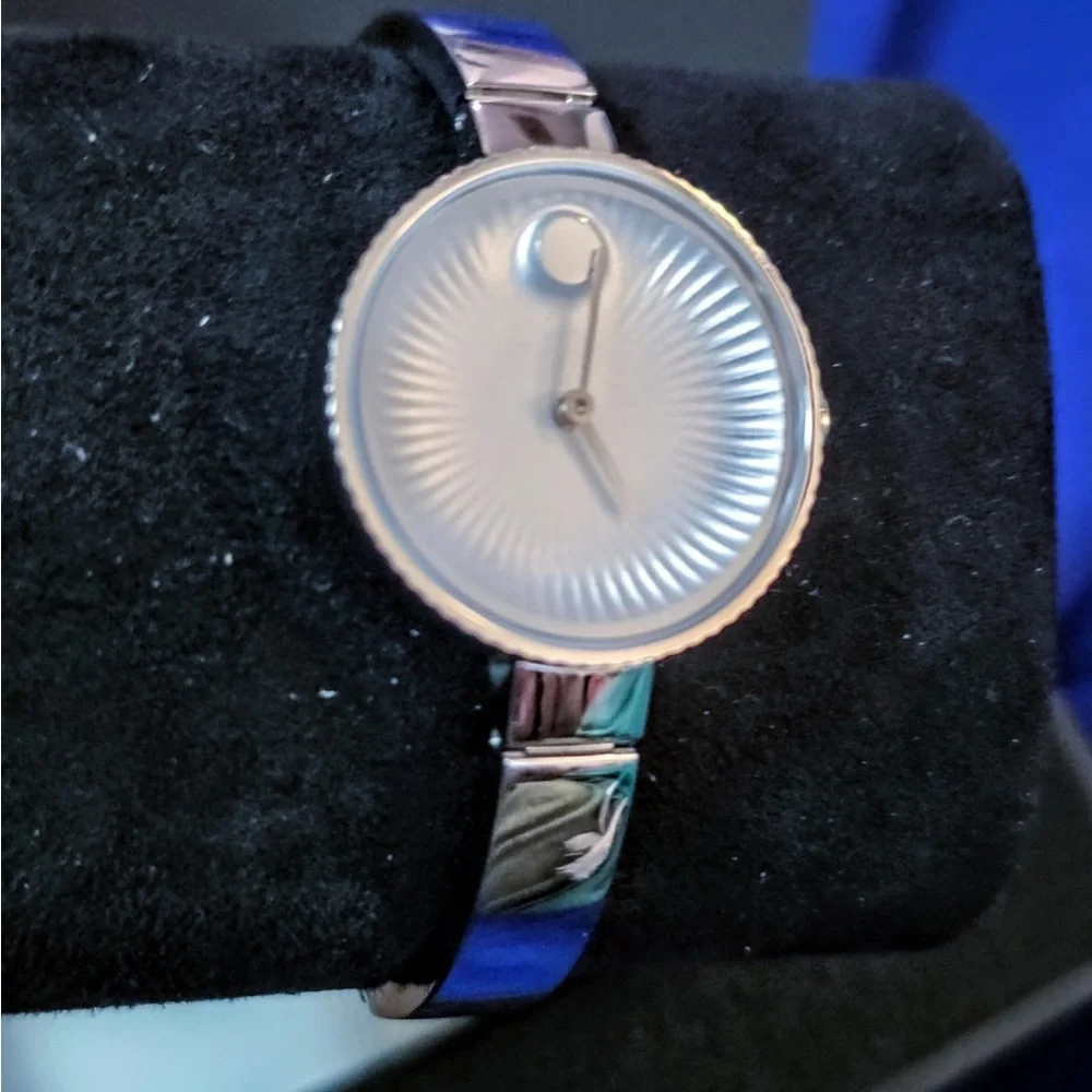 Movado Edge 28mm Swiss Made Women's Bracelet Watch Box and Papers
